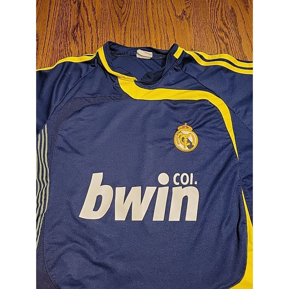Real Madrid Soccer Jersey Mens Size Large Futbol Shirt Bwin Top - Picture 2 of 7